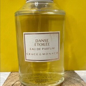 GRACE DE MONACO - DANSE ETOILEE
Danse Étoilée Eau de Parfum 3.4oz